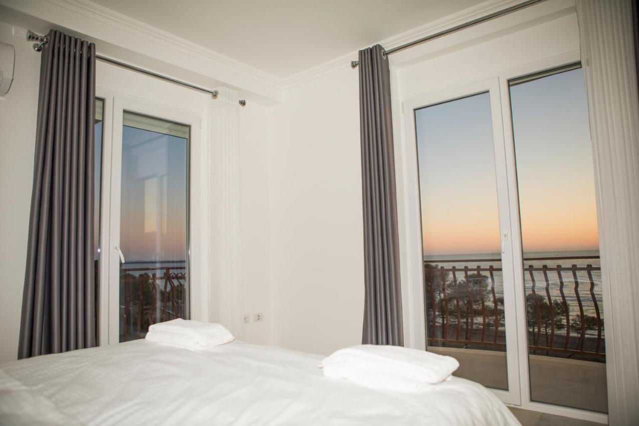 Soluna Apartments Shengjin Bagian luar foto