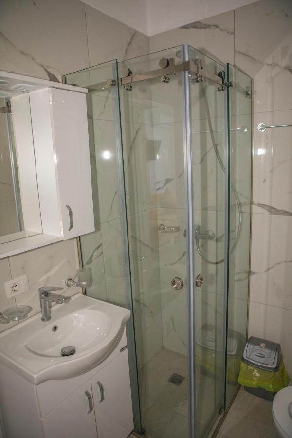 Soluna Apartments Shengjin Bagian luar foto